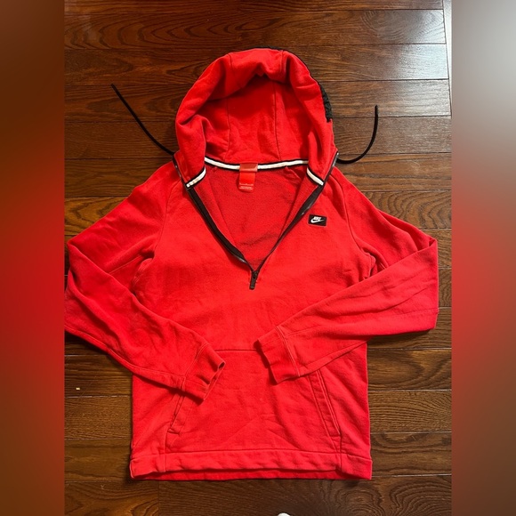 Nike Tops - Nike Vintage Y2K Red Women’s Hoodie Size Small